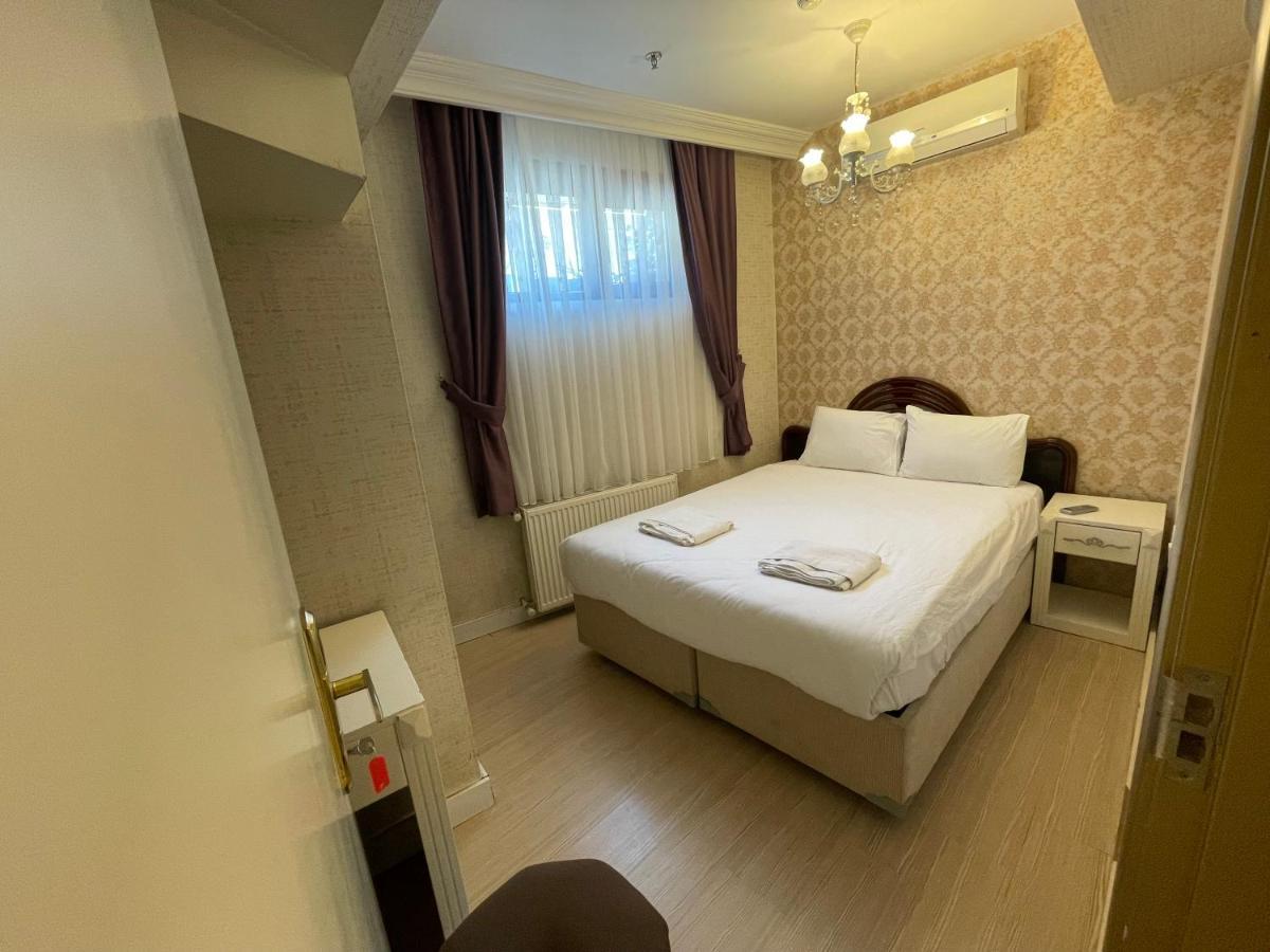 The Local Exclusive Bed & Breakfast Istanbul Exterior photo